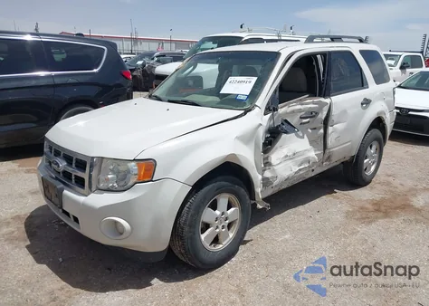 2012 Ford Escape Xlt z USA, uszkodzony, nr VIN 1FMCU0D73CKC82695